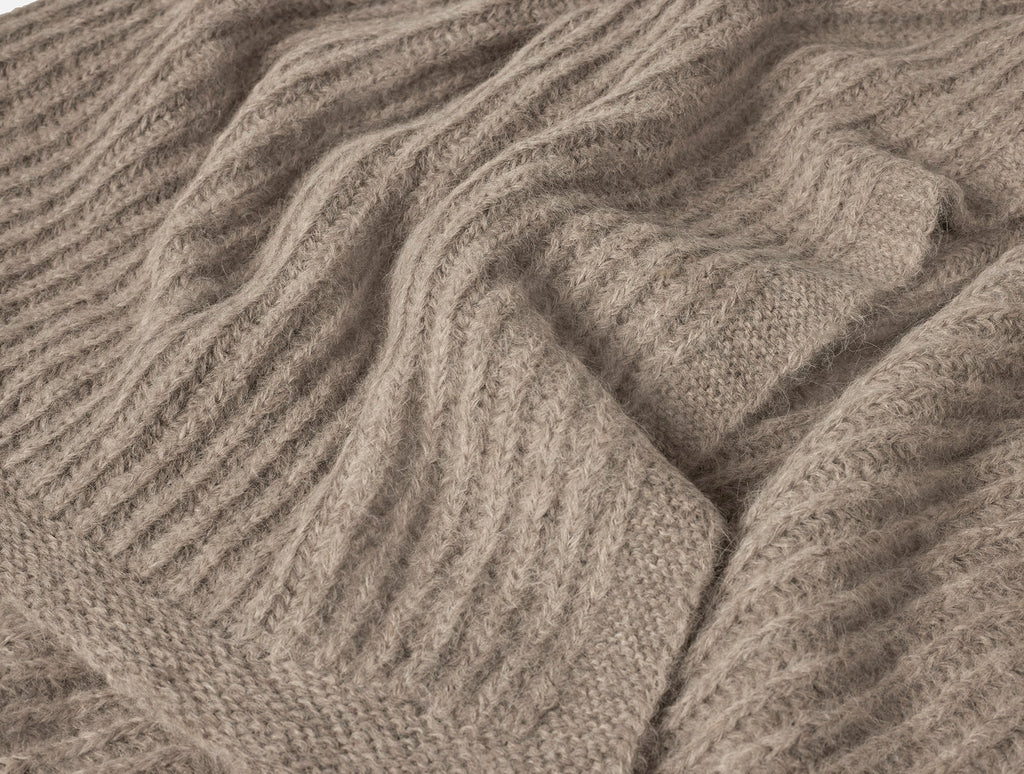 Alpaca Knit Throw Blanket by Sonfan