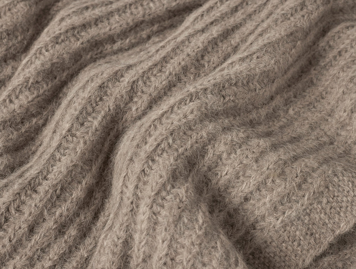 Alpaca Knit Throw Blanket by Sonfan