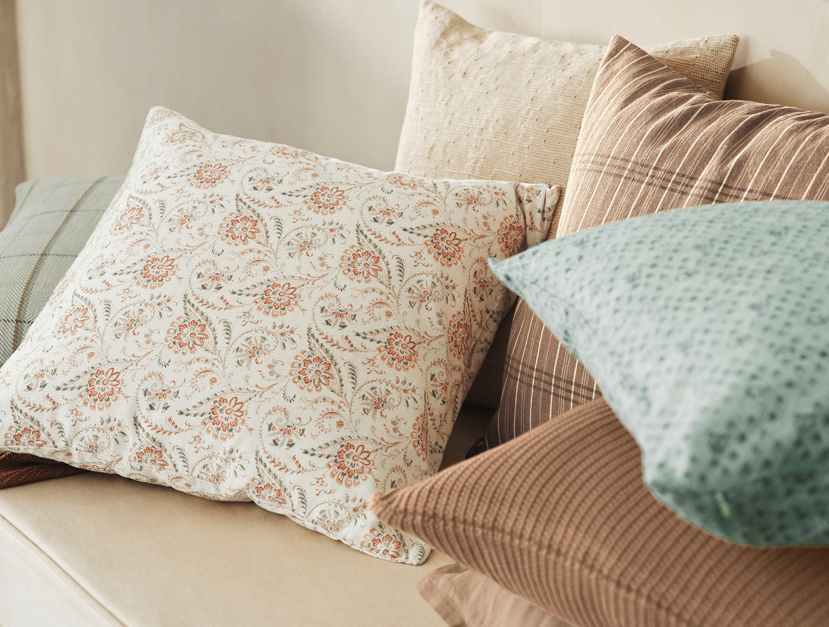 Ponderosa Print Decorative Pillow Cover and Insert Set