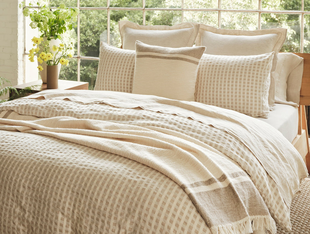 Organic Decorative Throw Pillow Cover by Sonfan