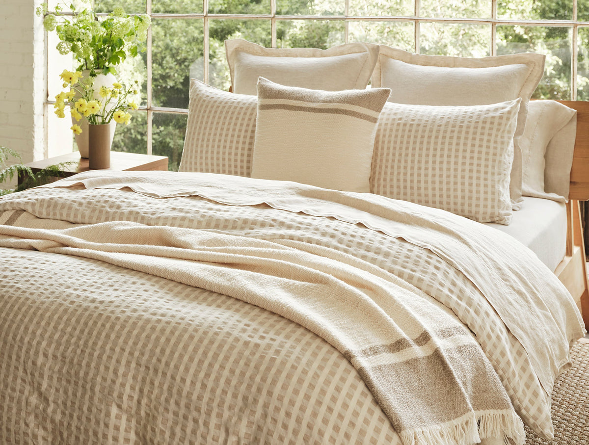 Organic Decorative Throw Pillow Cover by Sonfan